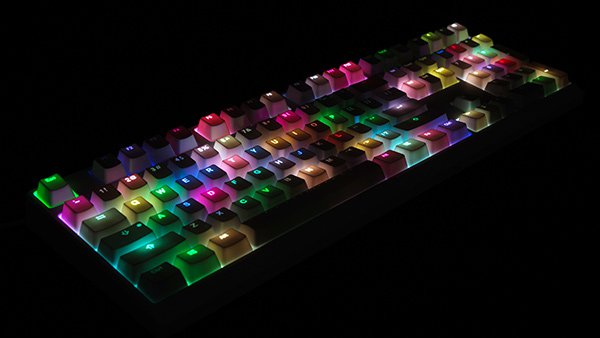魔力鸭发布2108 S2 RGB白色版全彩机械键盘